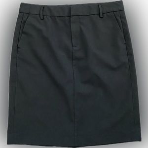 GAP Pencil Skirt - Size 6 - EUC